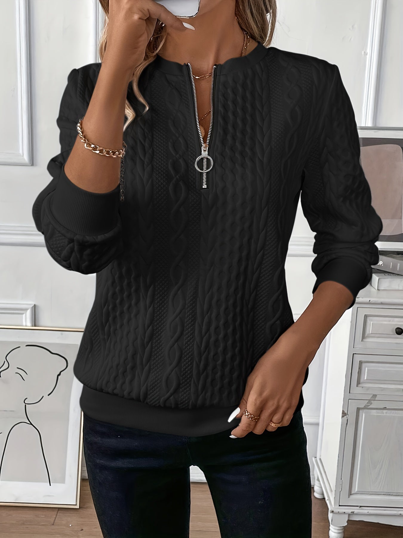 Amelie | Women's zip-up cable knit sweater