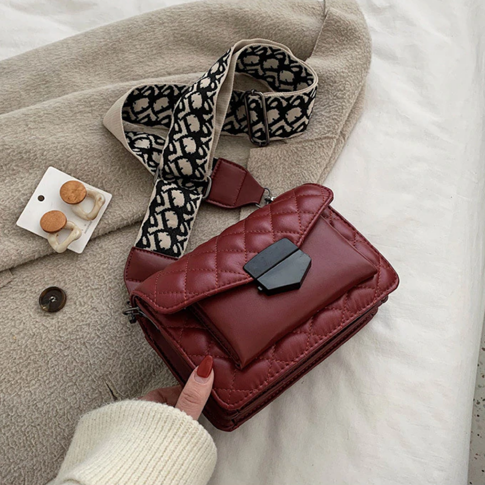 Reverie - Stylish Luxury Shoulder Handbag
