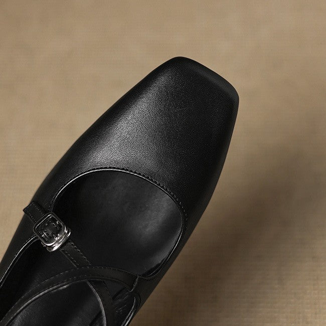 Marvane Kitten Heels in Pelle