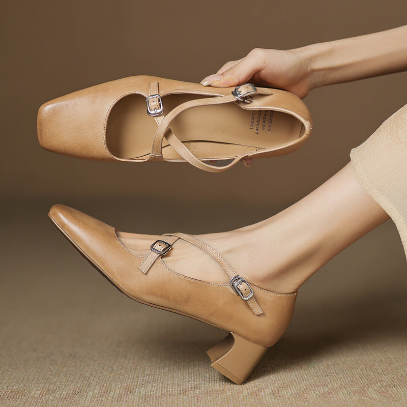 Marvane Kitten Heels in Pelle