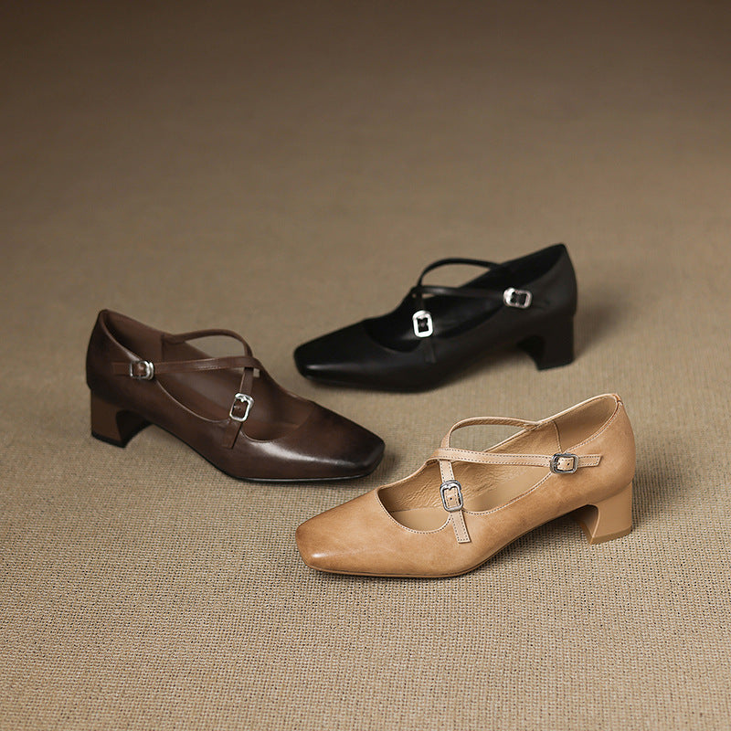Marvane Kitten Heels in Pelle