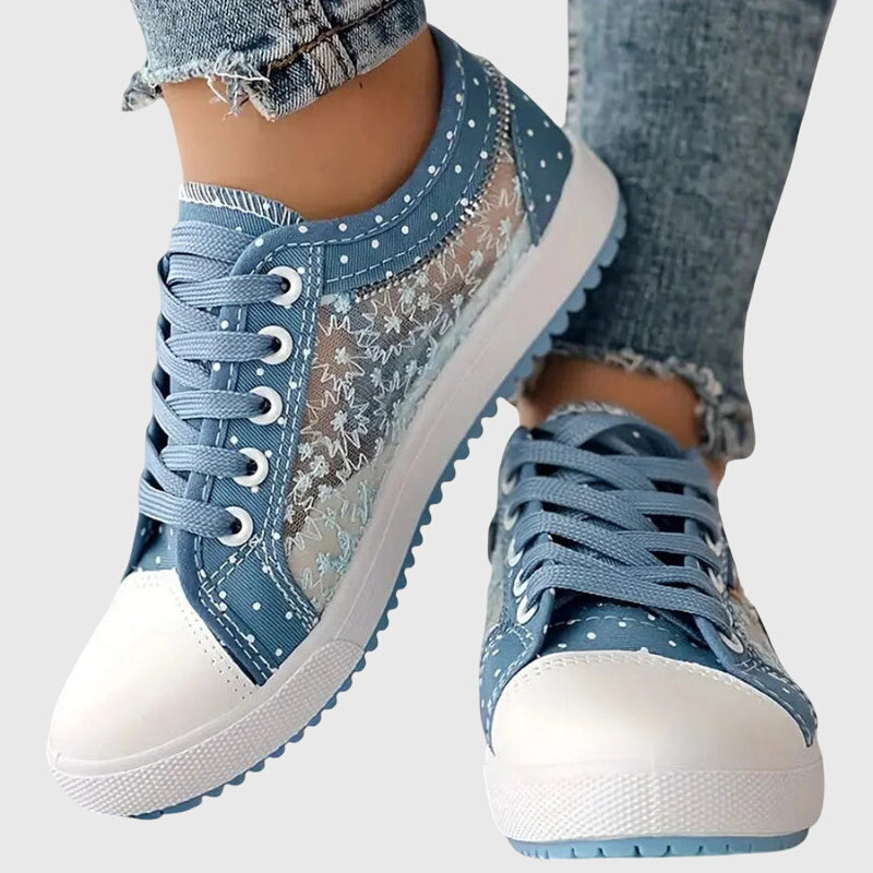 Elena| Supporting Sneakers