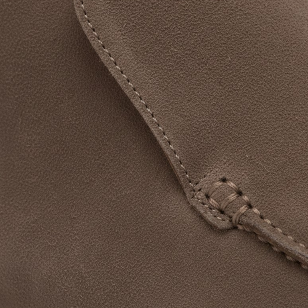 Chocolate suede men&