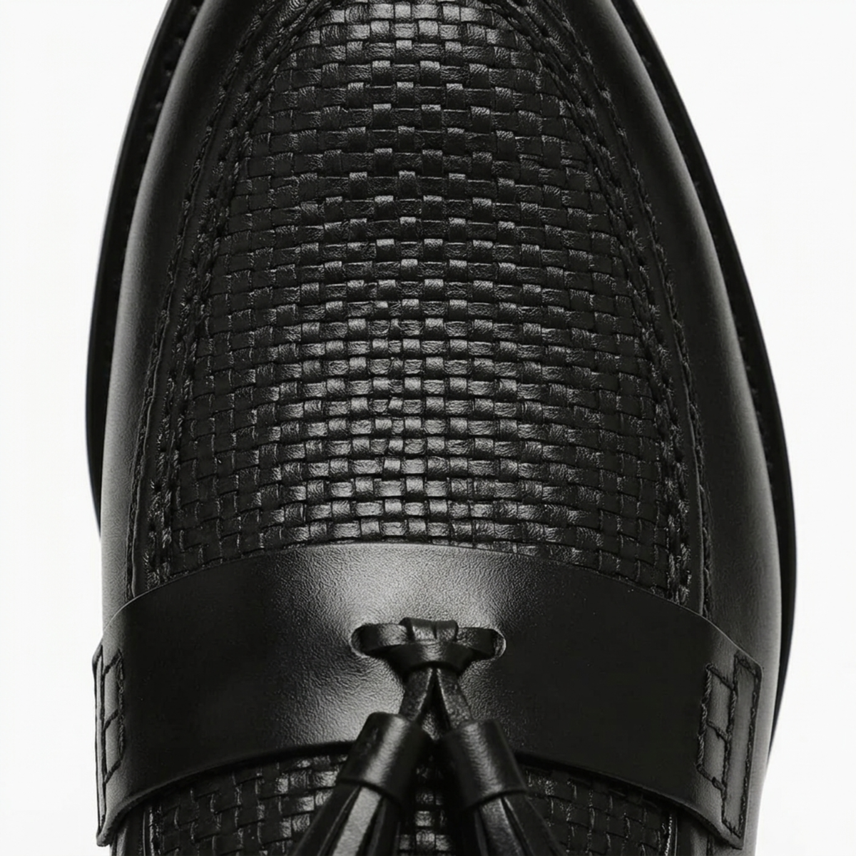 Men's woven tassel loafers slip-on dress shoes in black and brown
