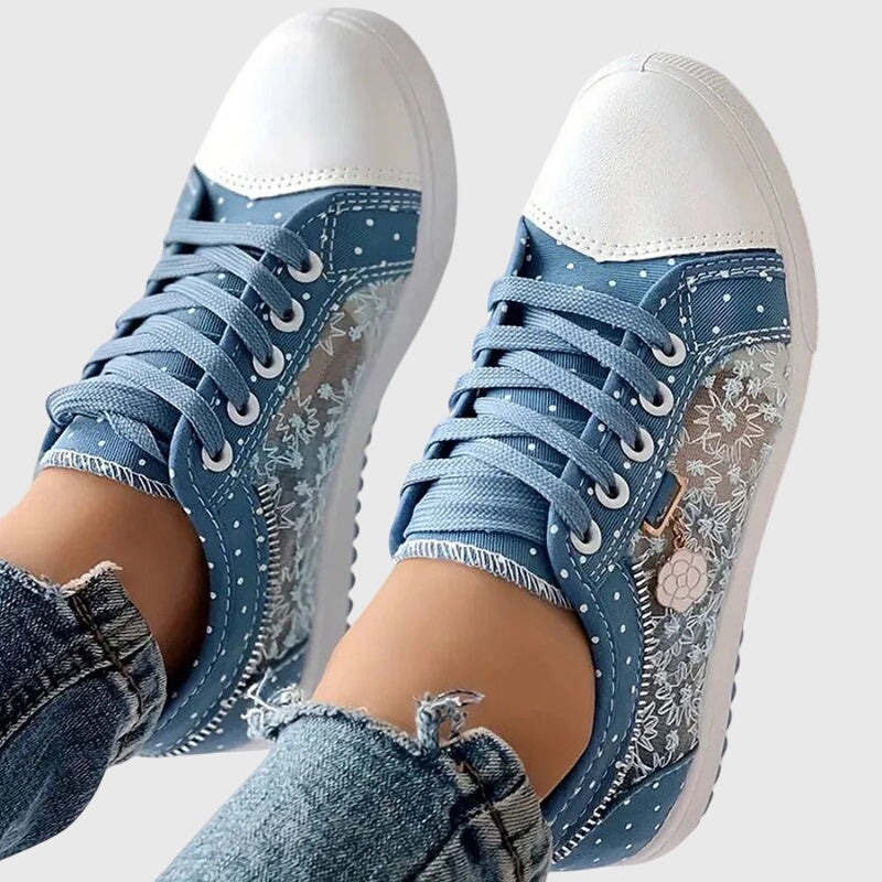 Elena| Supporting Sneakers