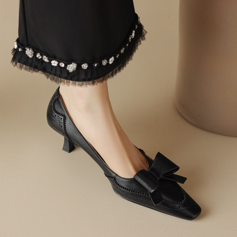 Célora Décolleté in Pelle con Nastro