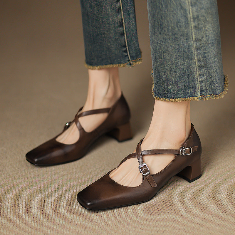 Marvane Kitten Heels in Pelle