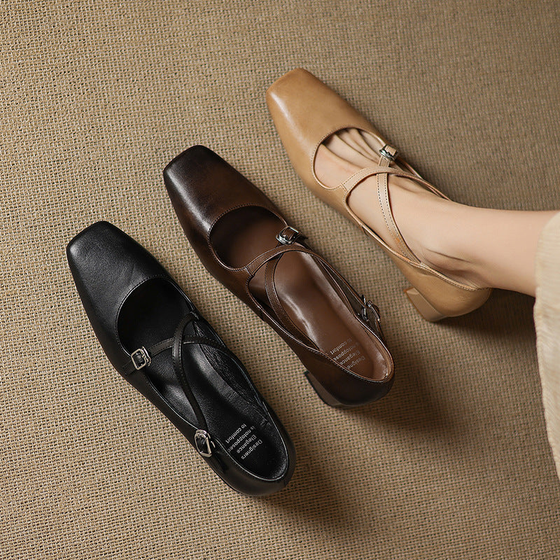 Marvane Kitten Heels in Pelle