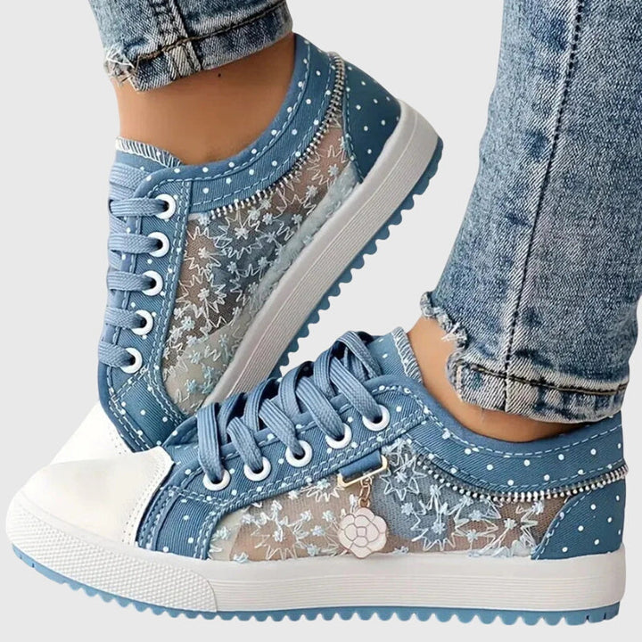 Elena| Supporting Sneakers